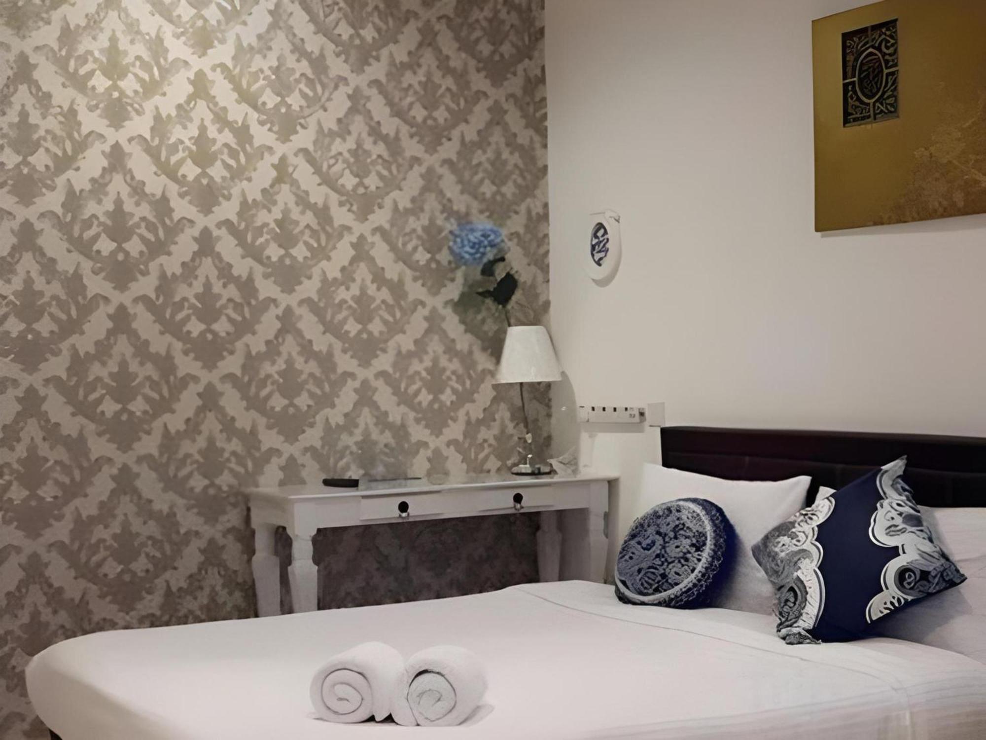 Oyo 91068 Elephant House Boutique Hotel Джордж Таун Екстериор снимка
