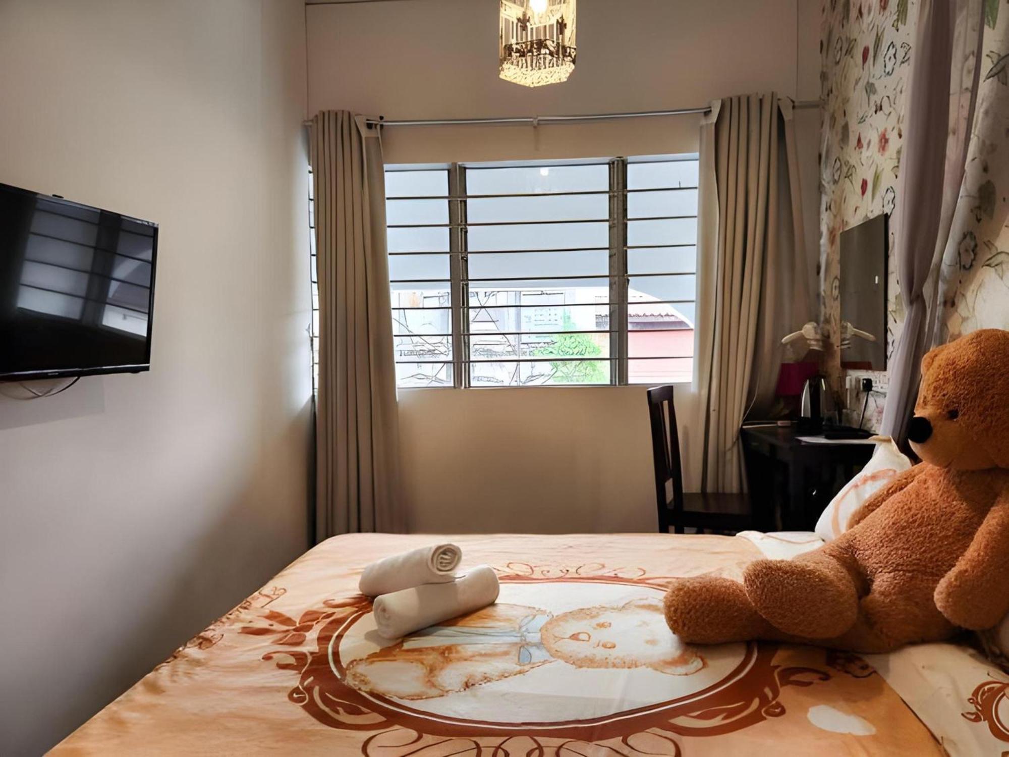 Oyo 91068 Elephant House Boutique Hotel Джордж Таун Екстериор снимка