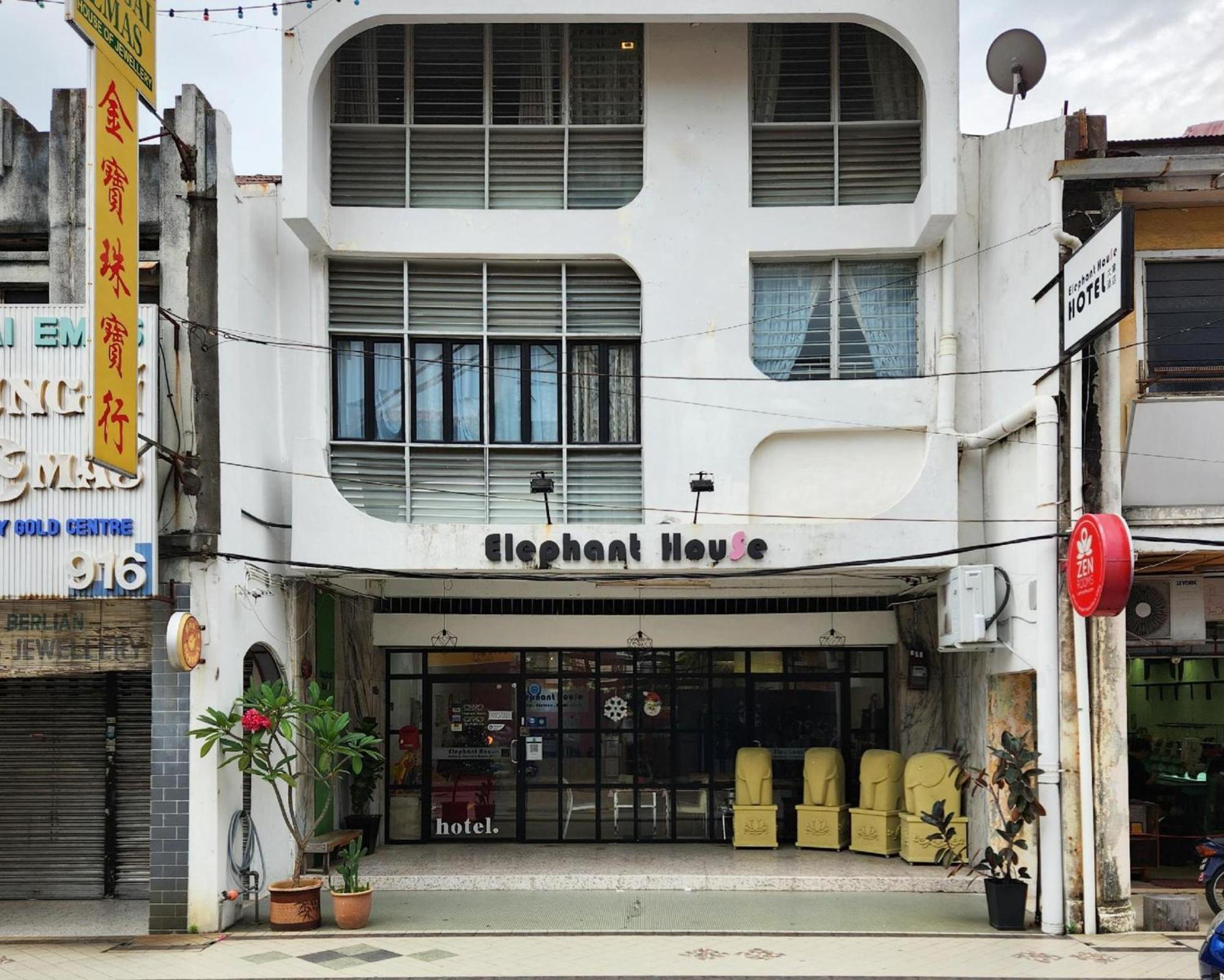 Oyo 91068 Elephant House Boutique Hotel Джордж Таун Екстериор снимка